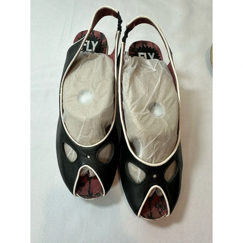 Fly London Women's Size EU 39 US 8-8.5 Us Leather Peep Toe Black & Cream Heels